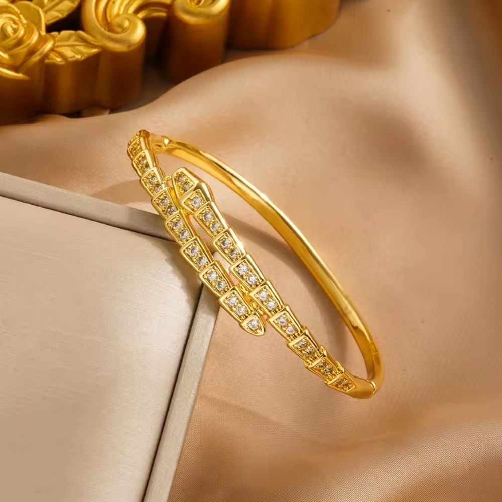 18k Gold Palited Bracelet with Crystal Accents